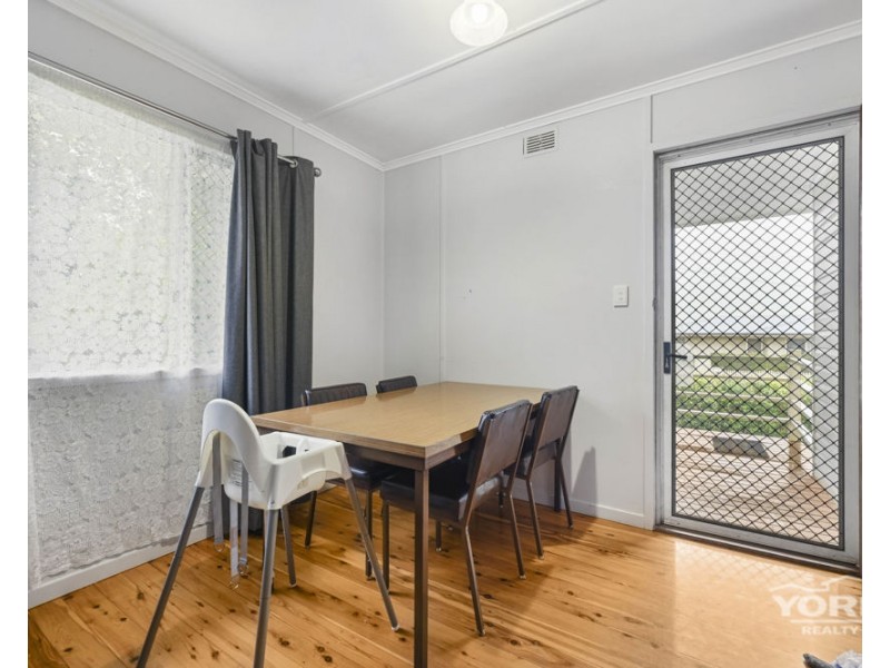 3 McMahon Crescent, Newtown QLD 4350