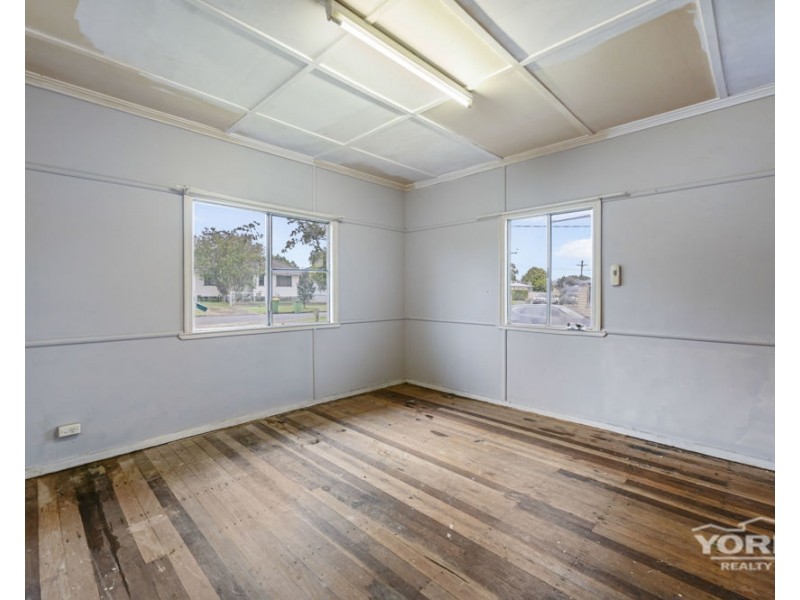 19 Dalmeny Street, Wilsonton QLD 4350