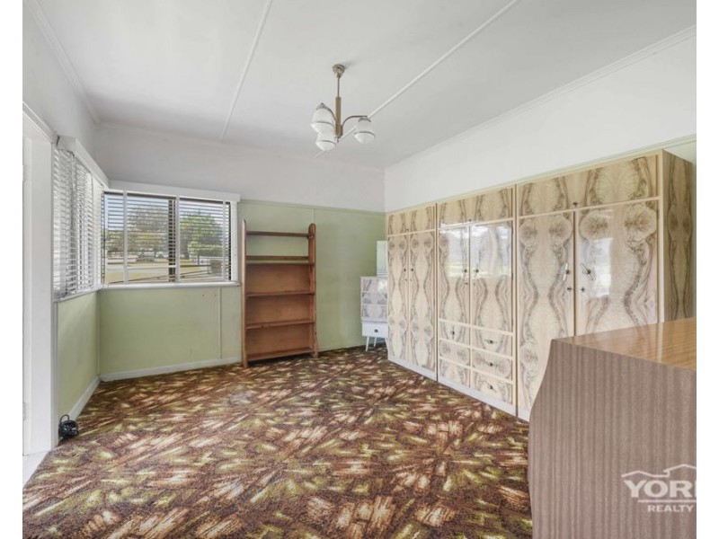 30 Shiel Street, Rangeville QLD 4350