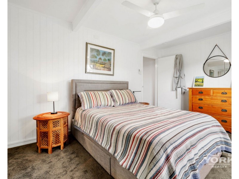 25 Park Street, Wilsonton QLD 4350