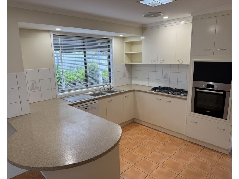 14 Karyn Street, Centenary Heights QLD 4350