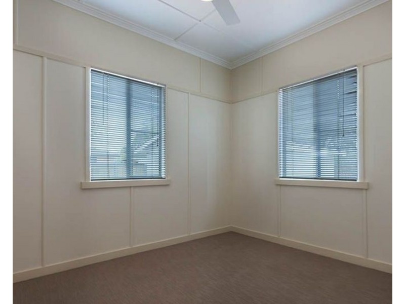 15 Gaydon Street, Newtown QLD 4350