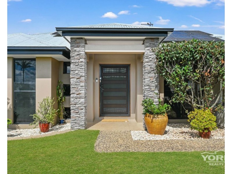 528 Hume Street, Middle Ridge QLD 4350