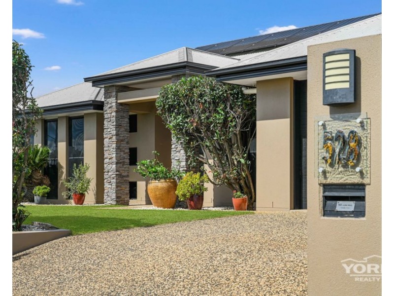 528 Hume Street, Middle Ridge QLD 4350