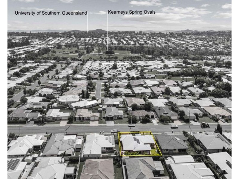 528 Hume Street, Middle Ridge QLD 4350