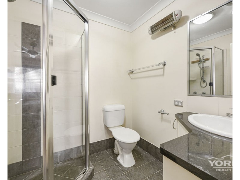 4/15 Goode Street, Newtown QLD 4350