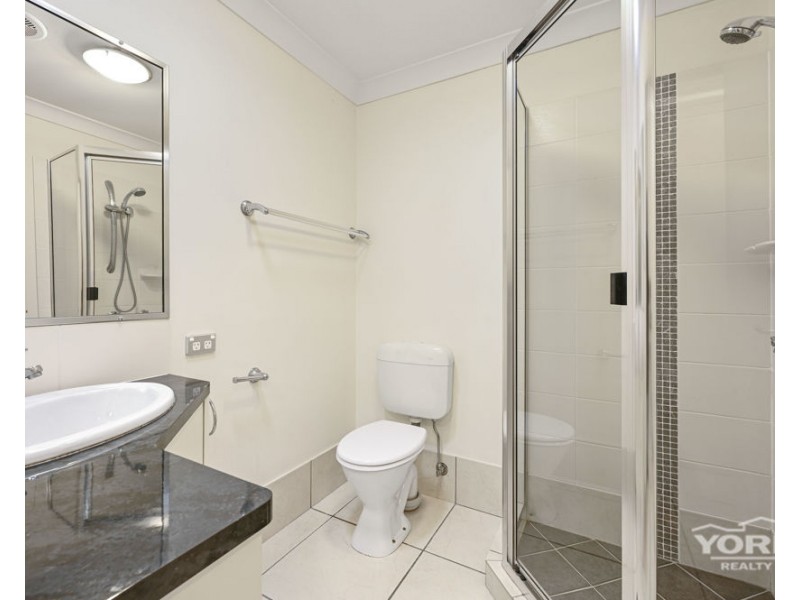 4/15 Goode Street, Newtown QLD 4350