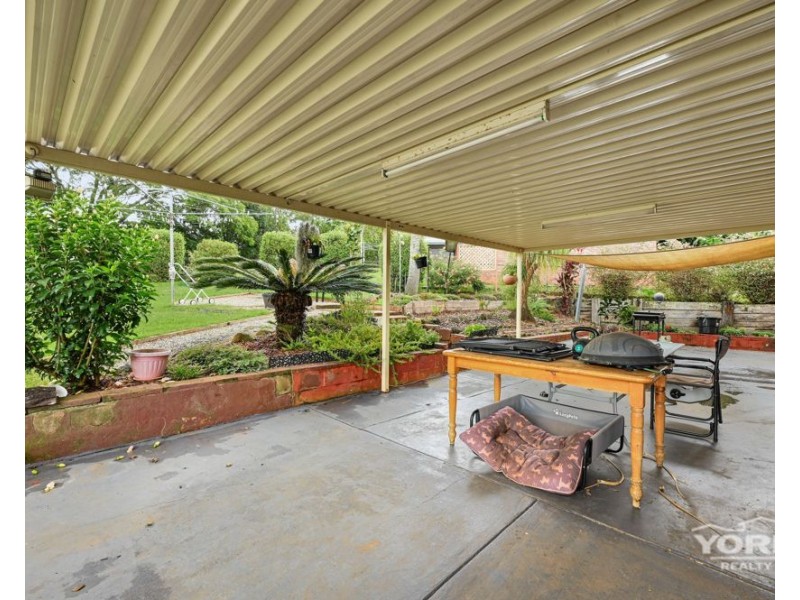 11 McWilliam Street, Wilsonton Heights QLD 4350