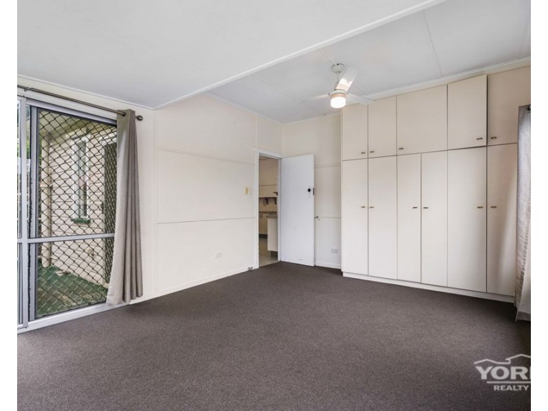 20 Gladstone Street, Newtown QLD 4350