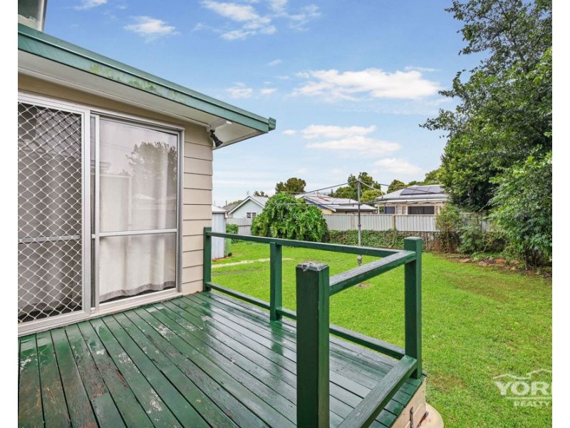 20 Gladstone Street, Newtown QLD 4350