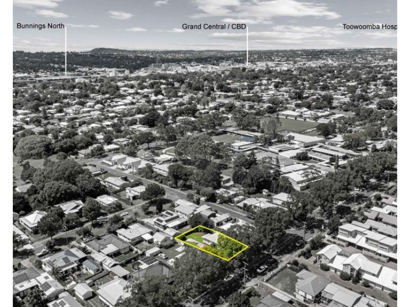 20 Gladstone Street, Newtown QLD 4350