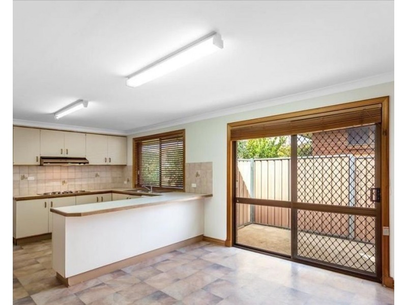 11 Batten Court, Wilsonton QLD 4350