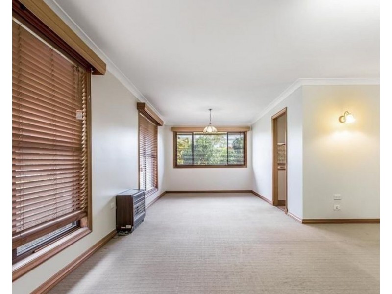 11 Batten Court, Wilsonton QLD 4350