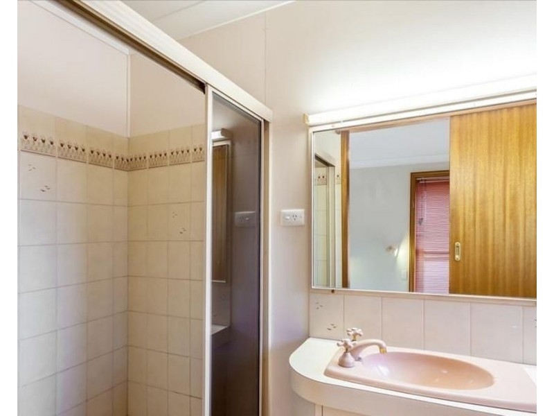 11 Batten Court, Wilsonton QLD 4350