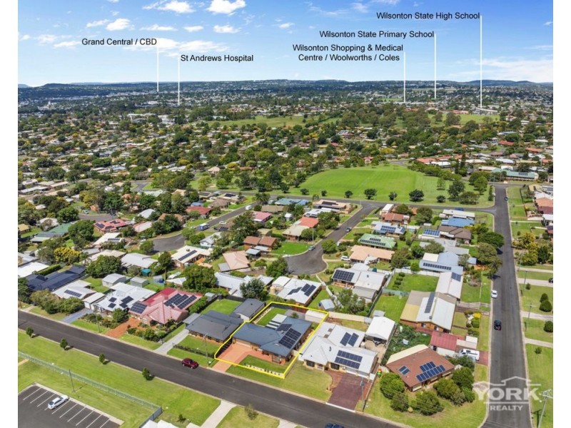 52 Seppelt Street, Wilsonton Heights QLD 4350