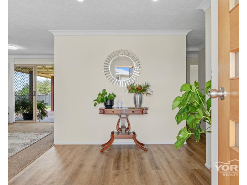 52 Seppelt Street, Wilsonton Heights QLD 4350