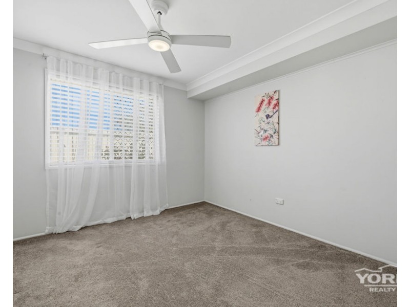 52 Seppelt Street, Wilsonton Heights QLD 4350