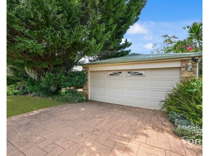 8 Nortorock Court, Wilsonton Heights QLD 4350