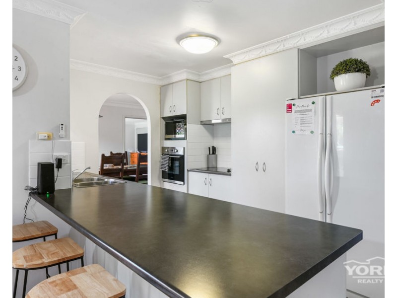 8 Nortorock Court, Wilsonton Heights QLD 4350