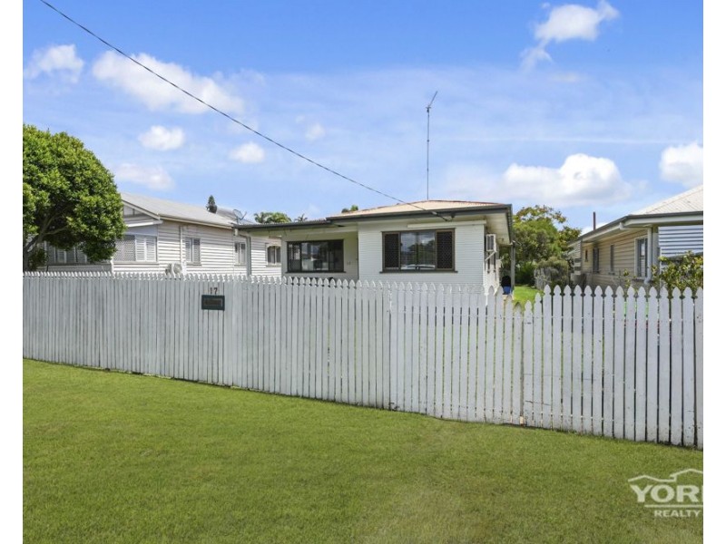 17 Cay Street, Newtown QLD 4350