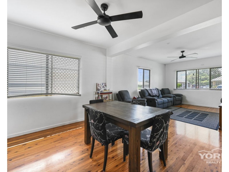 17 Cay Street, Newtown QLD 4350