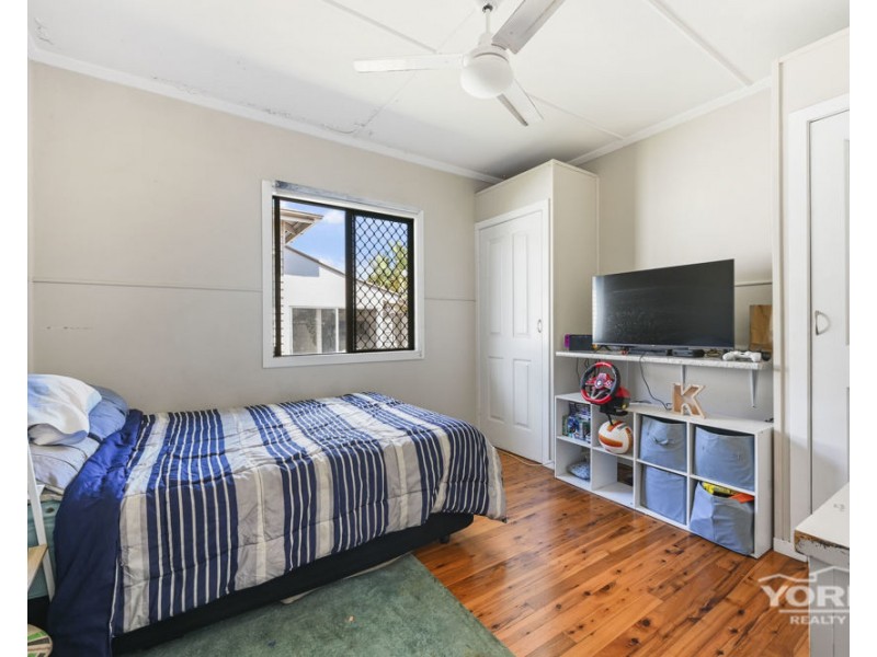 17 Cay Street, Newtown QLD 4350