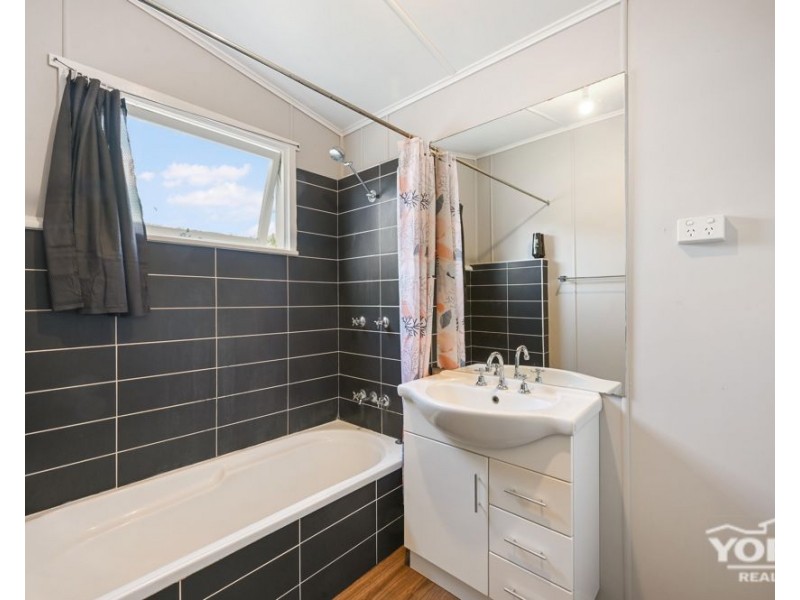 19 Loudon Street, South Toowoomba QLD 4350