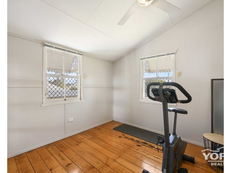 19 Loudon Street, South Toowoomba QLD 4350