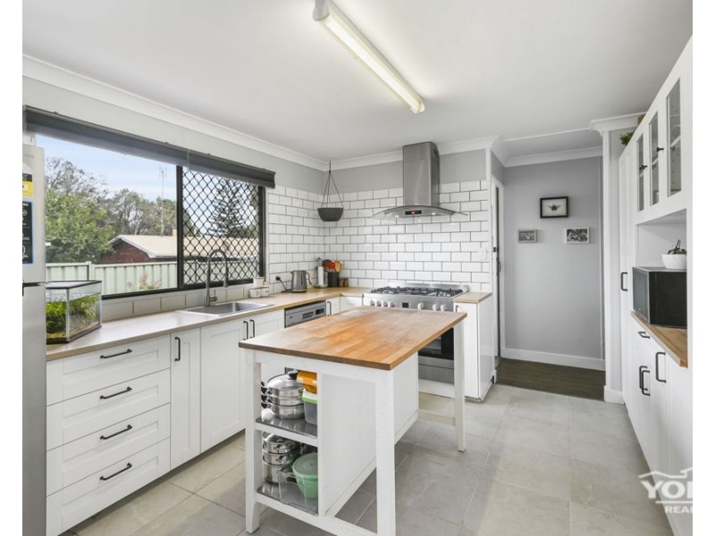 26 Kingsford Smith Drive, Wilsonton QLD 4350