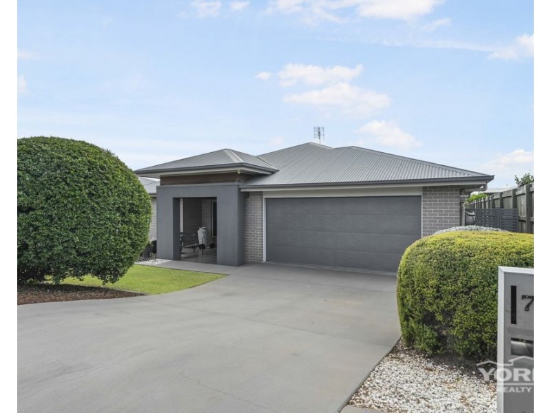 76 Hancock Circuit, Kleinton QLD 4352