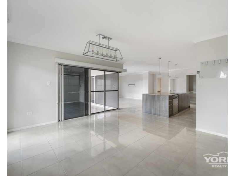 76 Hancock Circuit, Kleinton QLD 4352