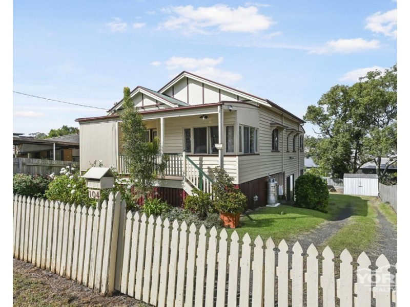 104 Vanity Street, Rockville QLD 4350