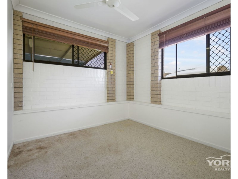 9 Lyndhurst Court, Newtown QLD 4350