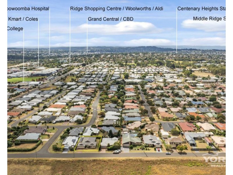 63 Pillar Street, Middle Ridge QLD 4350