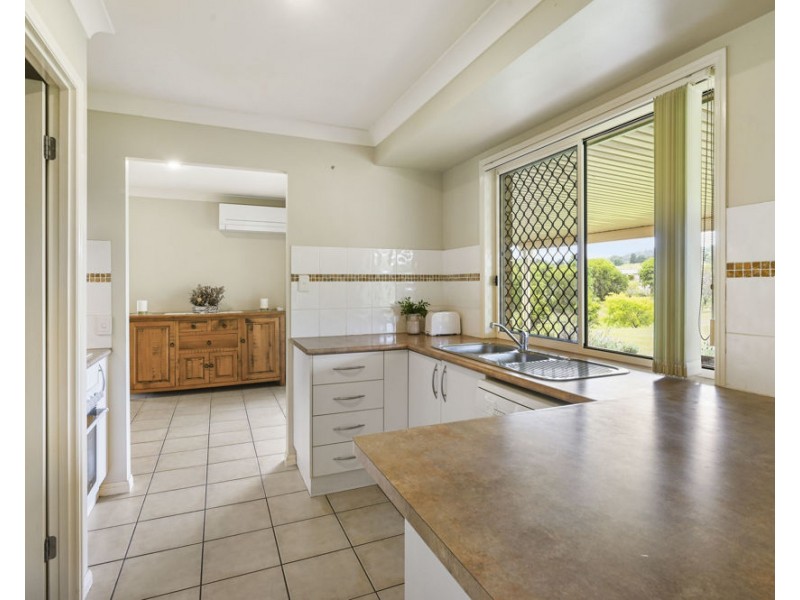 43 Leichhardt  Street, Centenary Heights QLD 4350