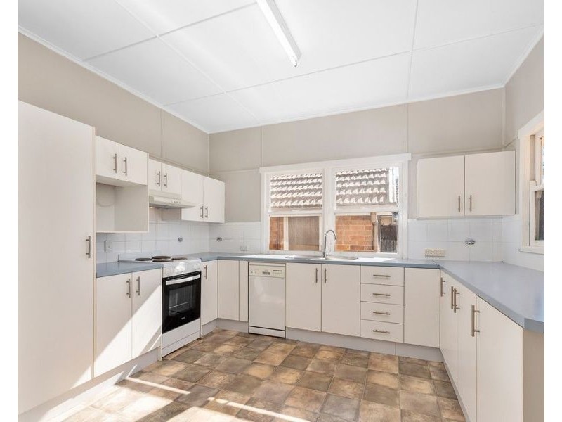 46 Ramsay  Street, Centenary Heights QLD 4350