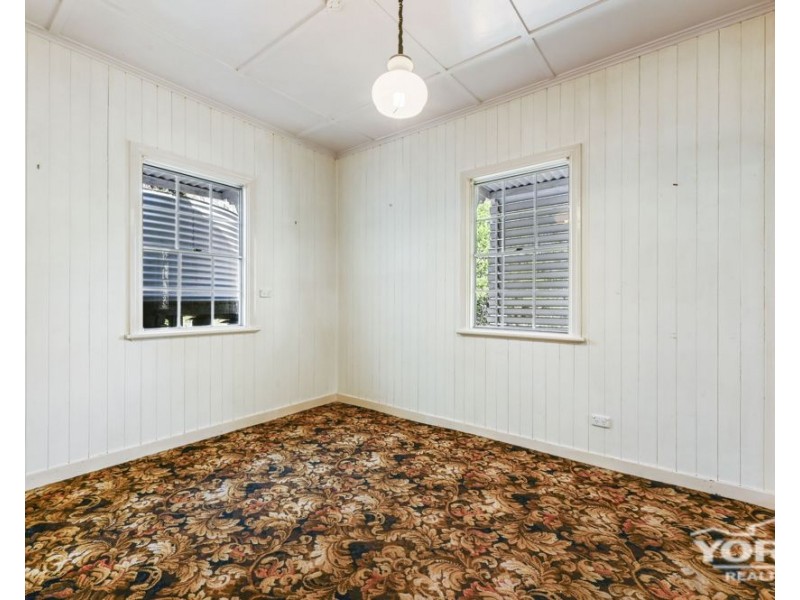 16 Herries Street, East Toowoomba QLD 4350