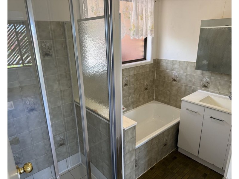 10 Melway Crescent, Harristown QLD 4350