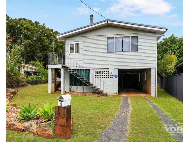 4 Mcintyre Street, Centenary Heights QLD 4350