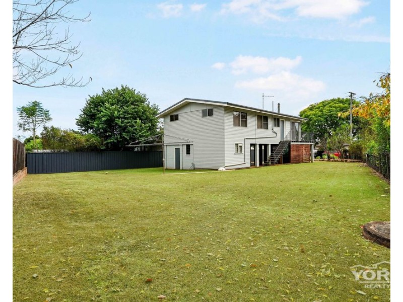 4 Mcintyre Street, Centenary Heights QLD 4350
