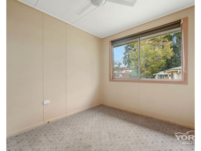 4 Mcintyre Street, Centenary Heights QLD 4350