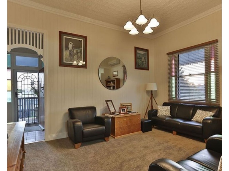 3 Newington Street, North Toowoomba QLD 4350