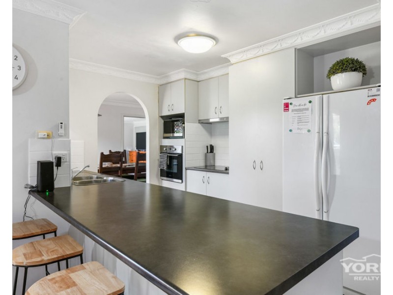 8 Nortorock Court, Wilsonton Heights QLD 4350