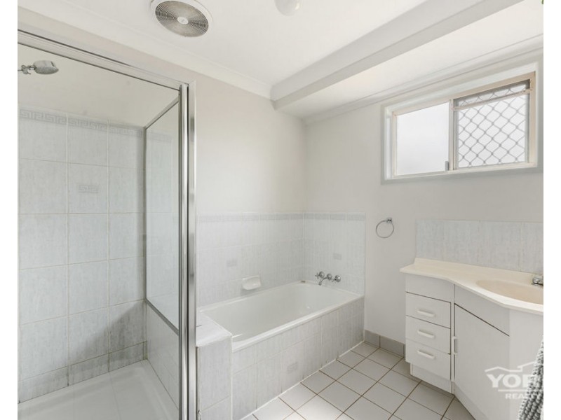 8 Nortorock Court, Wilsonton Heights QLD 4350