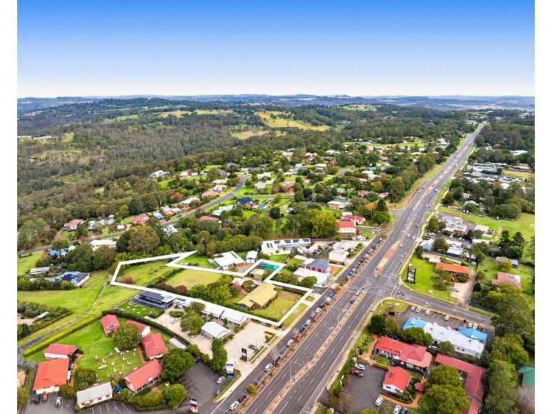 10483 New England Highway, Highfields QLD 4352