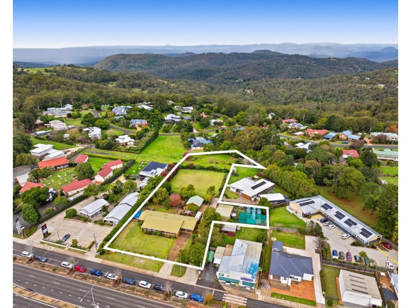 10483 New England Highway, Highfields QLD 4352
