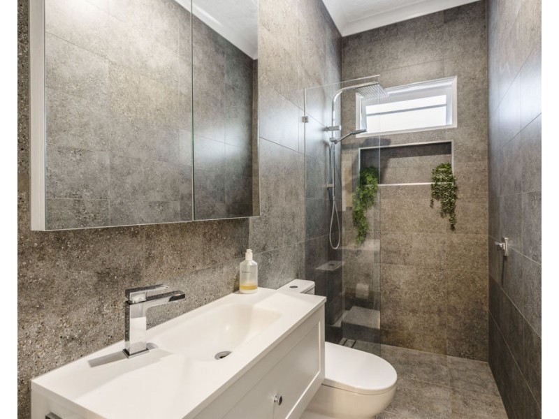 60 James Street, Rangeville QLD 4350