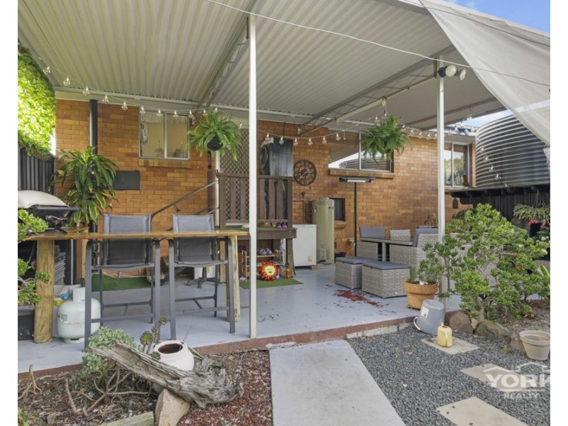 6 Copp Street, Pittsworth QLD 4356
