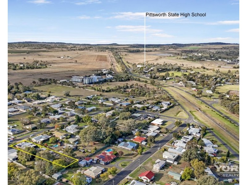 6 Copp Street, Pittsworth QLD 4356