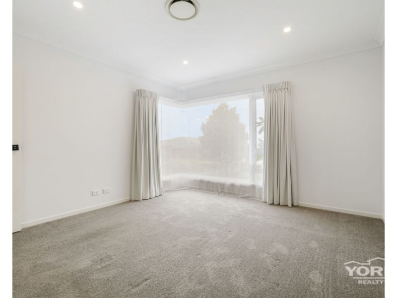 11 Hancock Circuit, Kleinton QLD 4352